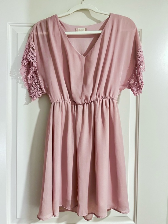 Altar'd State Dresses & Skirts - Altar’d State Pink V-Neck Crochet Sleeve Mini Dress Size Small